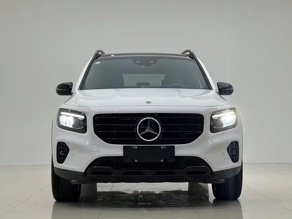 Mercedes-Benz GLB 2026