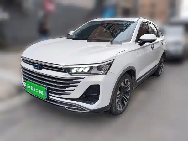 Bestune T77 2023