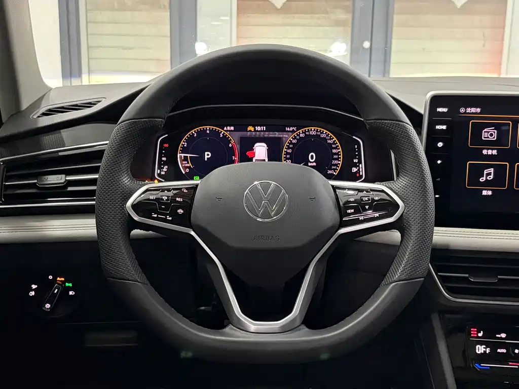 Volkswagen Tiguan L 2022 — фото 7