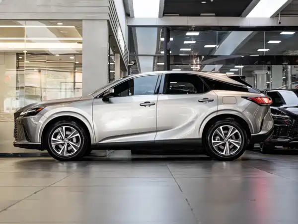Lexus RX 2025