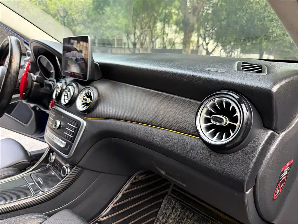 Mercedes-Benz GLA 2019 — фото 18