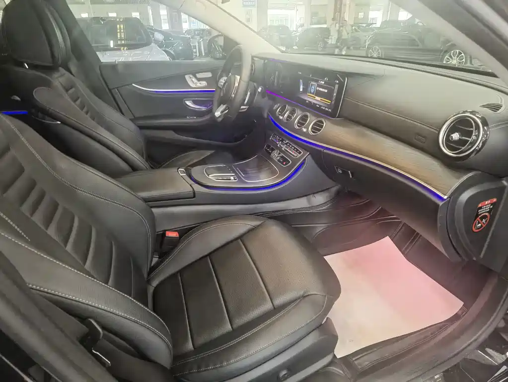 Mercedes-Benz E-Class 2020 — фото 23