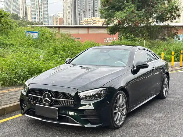 Mercedes-Benz E-Class 2022
