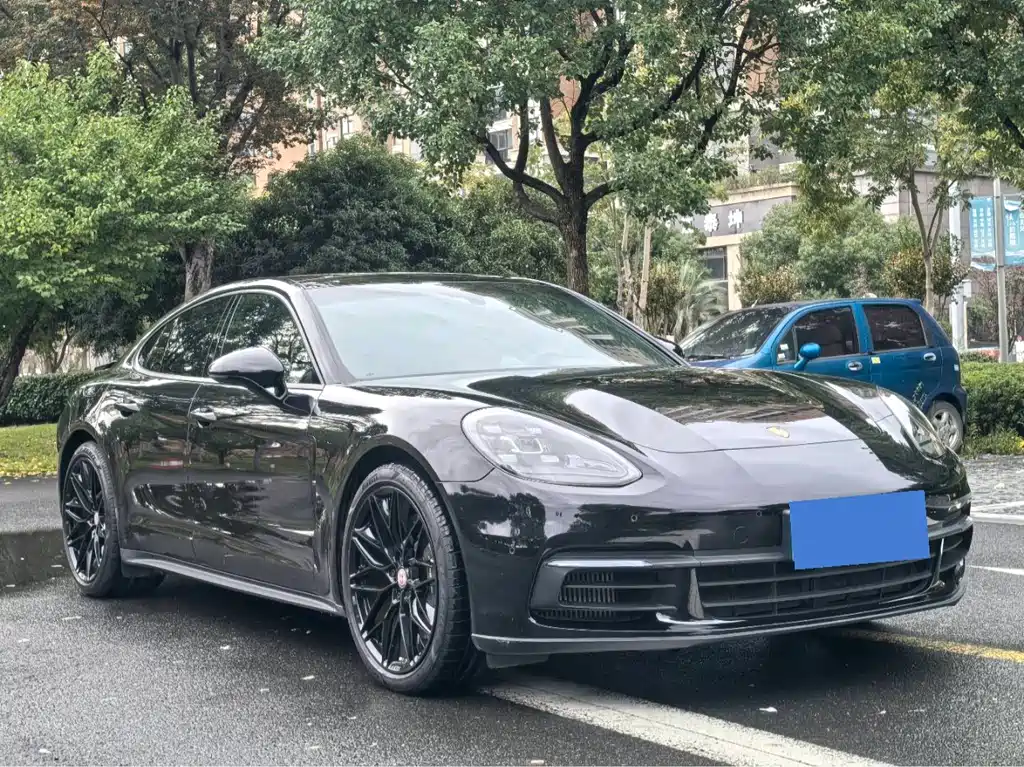 Porsche Panamera 2019