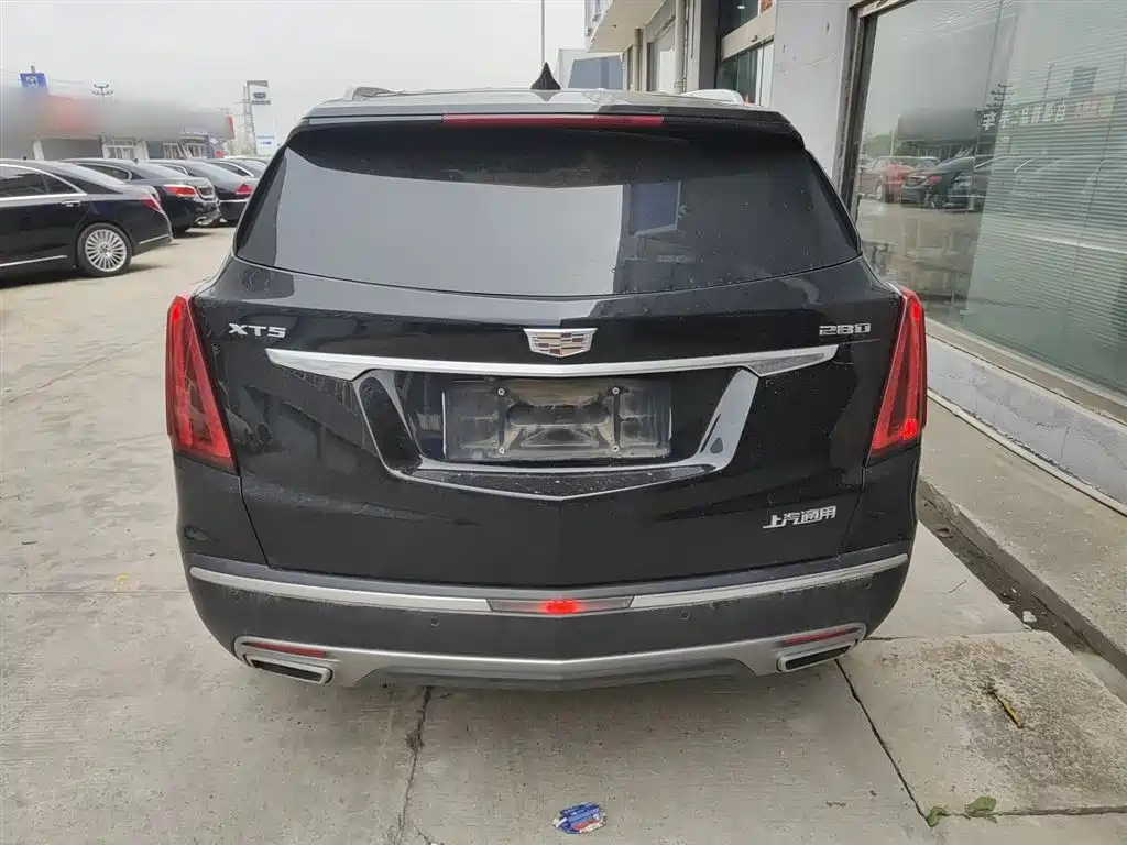 Cadillac XT5 2021 — фото 4