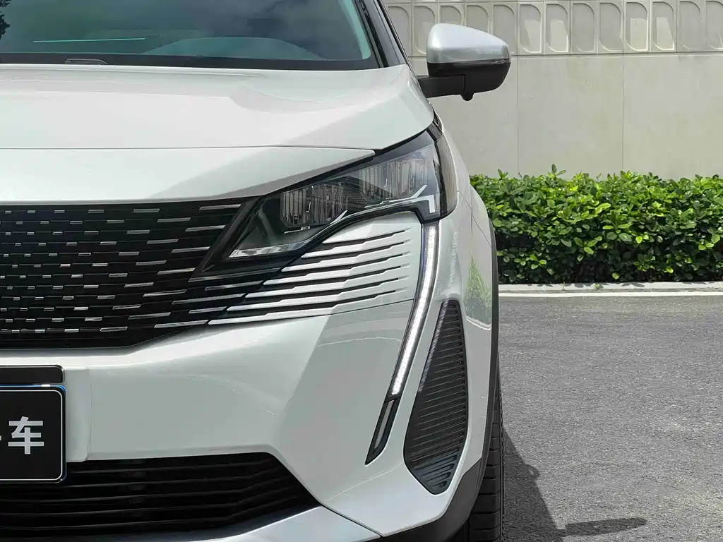 Peugeot 5008 2024 — фото 26