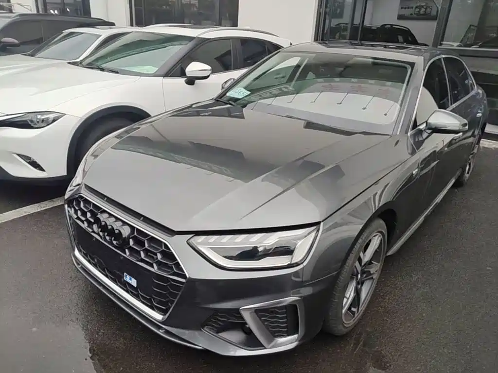Audi A4L 2021