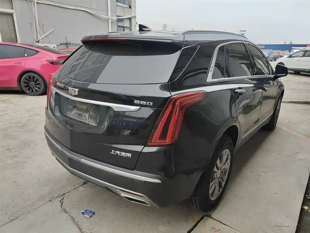 Cadillac XT5 2021 — фото 5