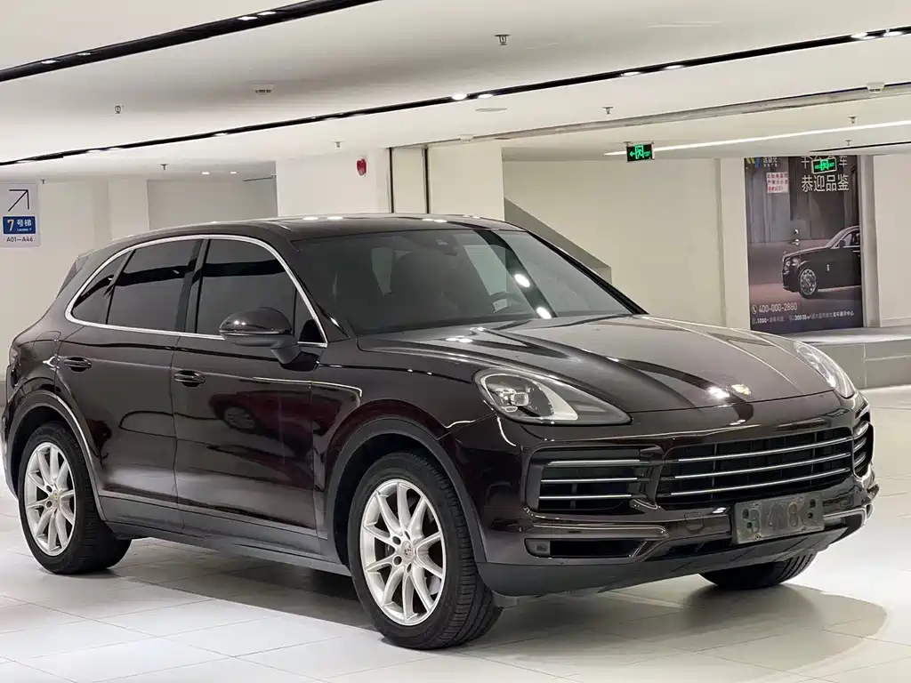 Porsche Cayenne 2020 — фото 3
