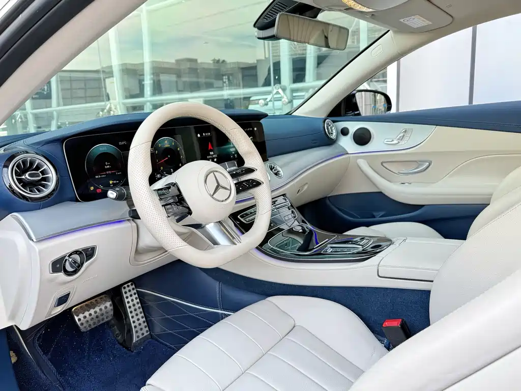 Mercedes-Benz E-Class 2022 — фото 6