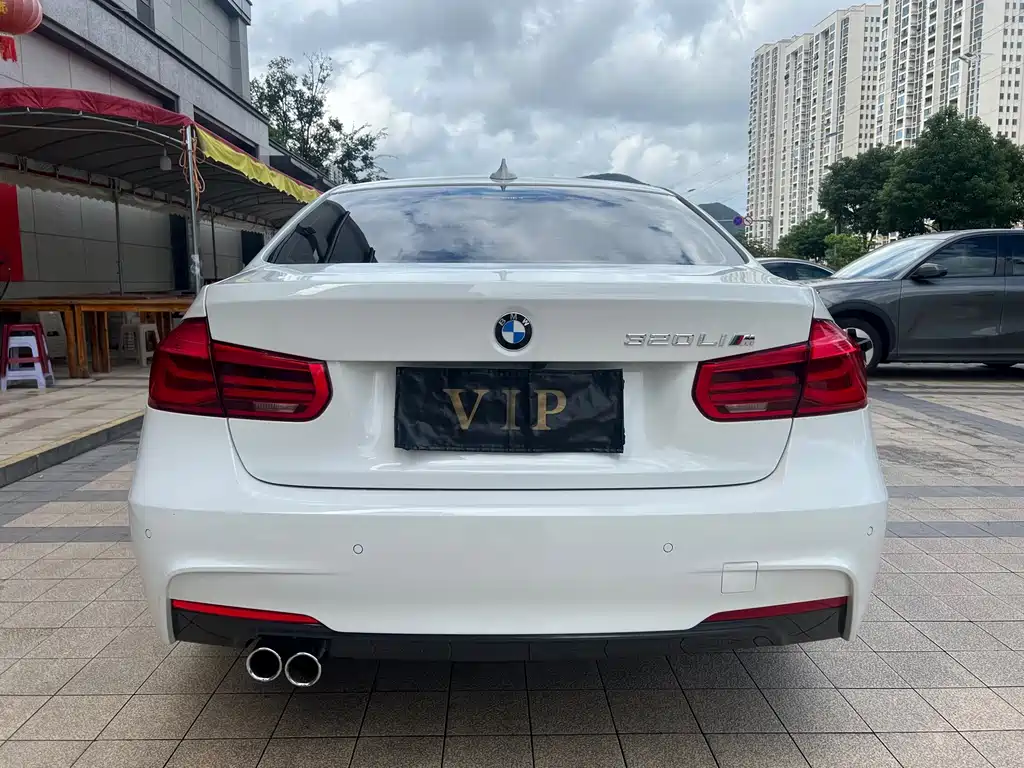 BMW 3 Series 2017 — фото 19