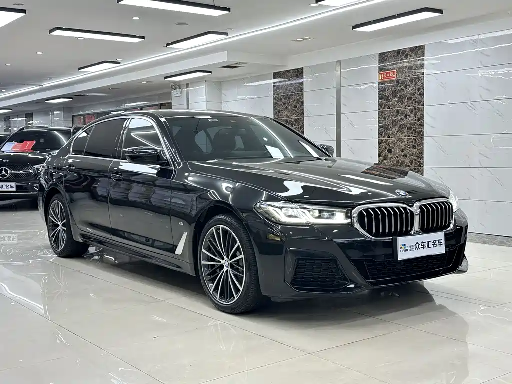 BMW 5 Series 2021