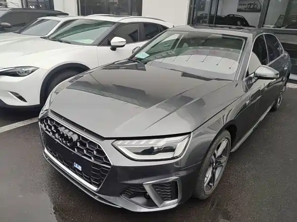 Audi A4L 2021