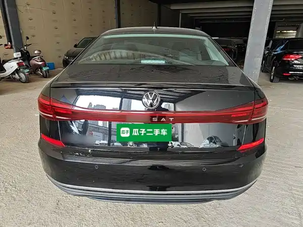 Volkswagen Passat 2025