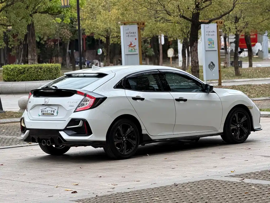 Honda Civic 2020 — фото 22