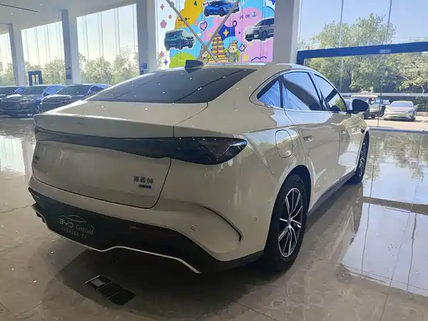 BYD Seal 06 2025