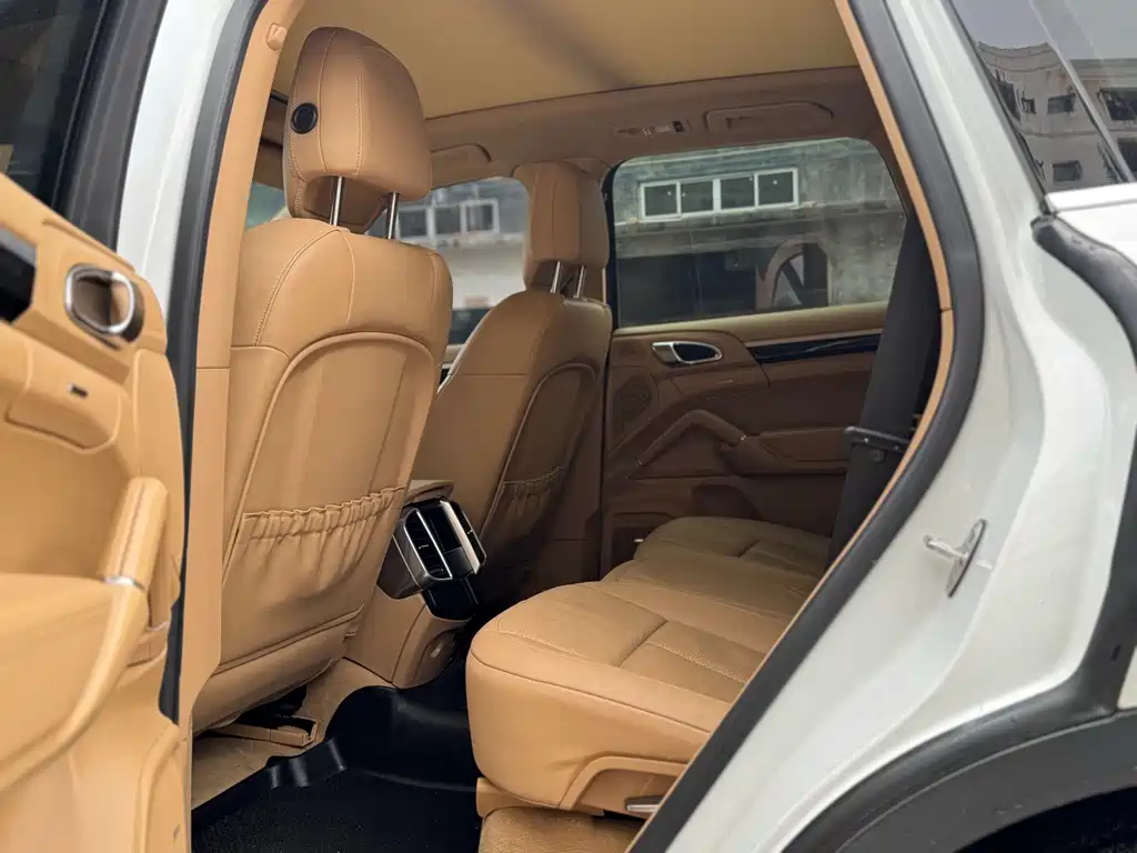 Porsche Cayenne 2013