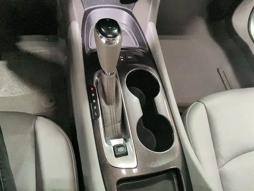 Chevrolet Malibu XL 2018 — фото 14