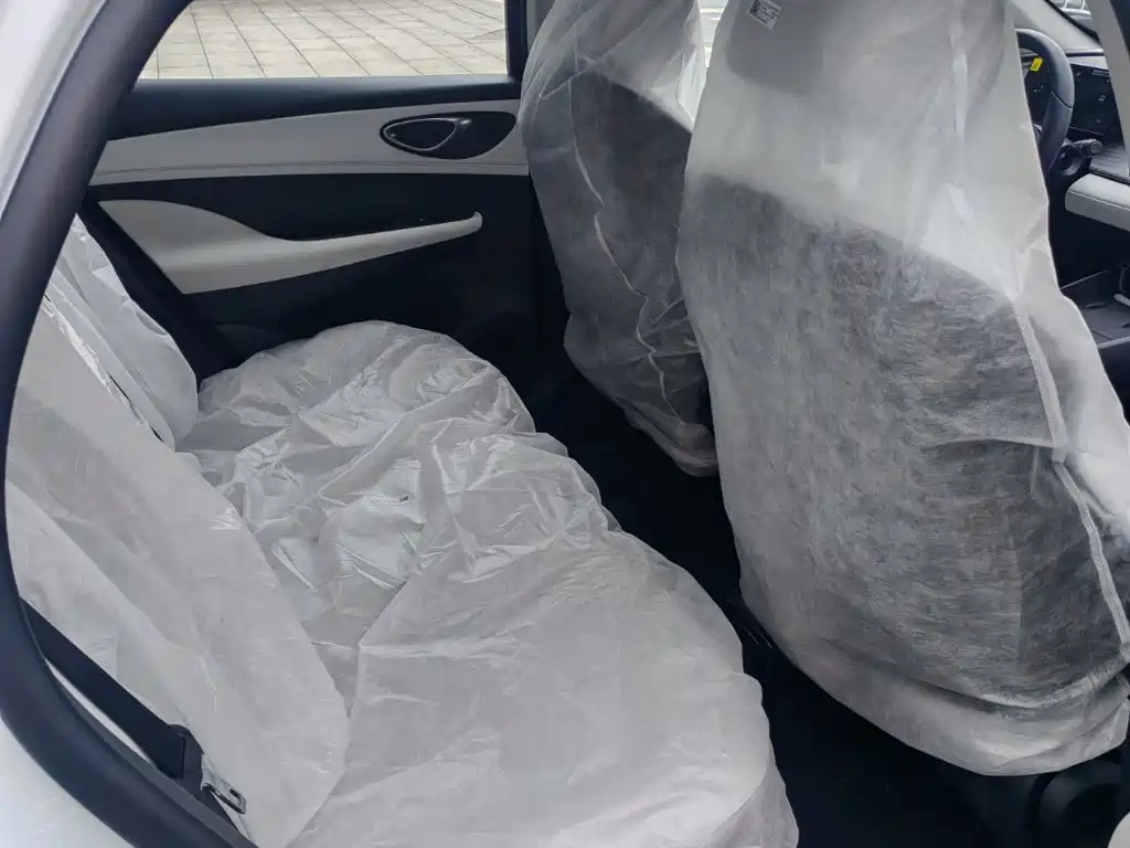 BYD Seal 05 DM-i 2025 — фото 15