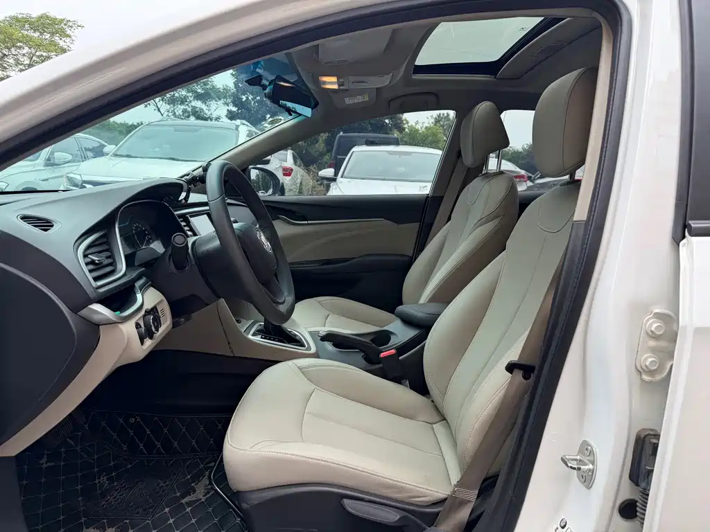 Buick Excelle 2020