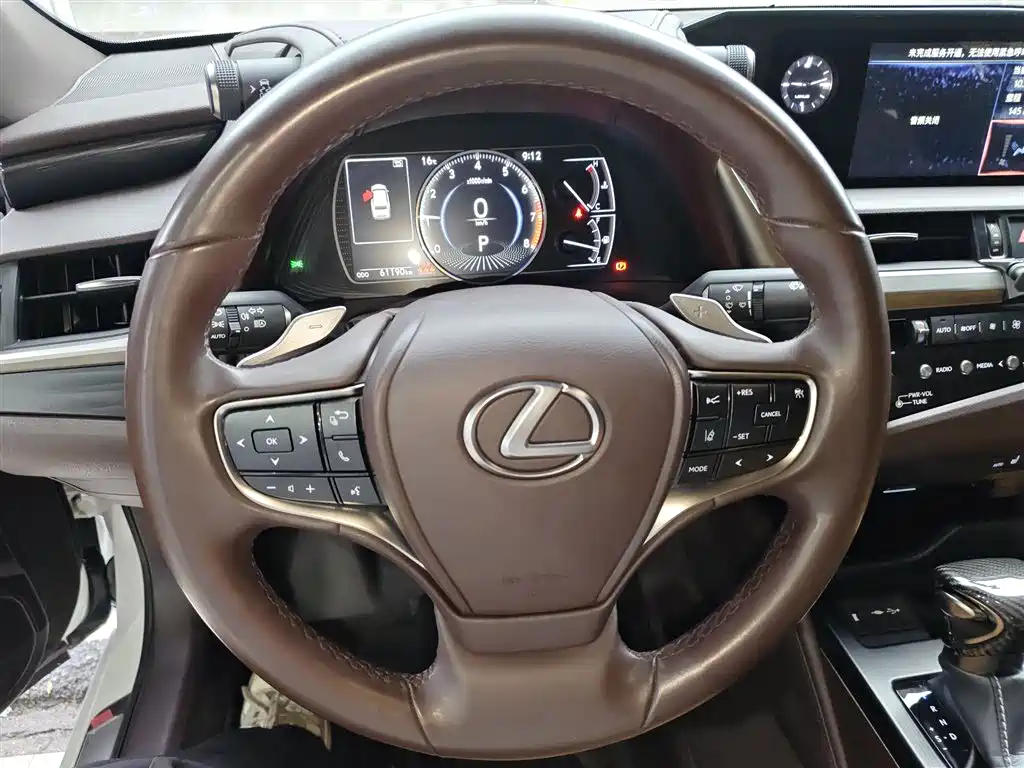 Lexus ES 2020 — фото 3