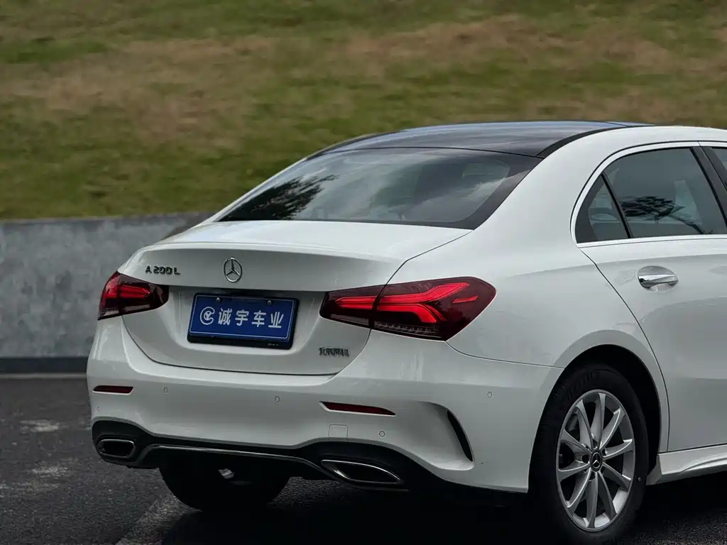 Mercedes-Benz A-Class 2021 — фото 17