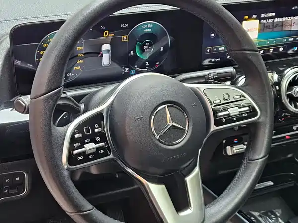 Mercedes-Benz GLA 2020