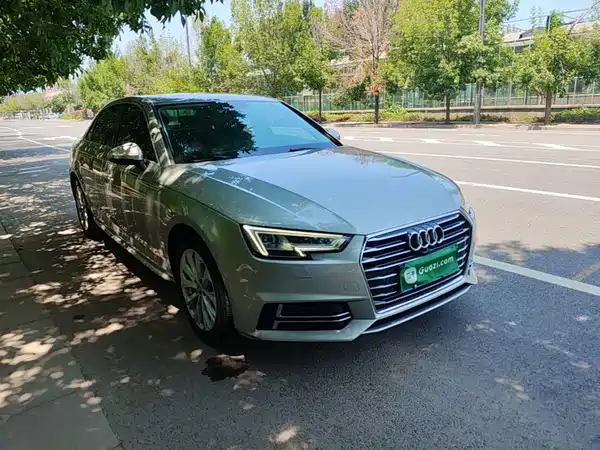 Audi A4L 2019