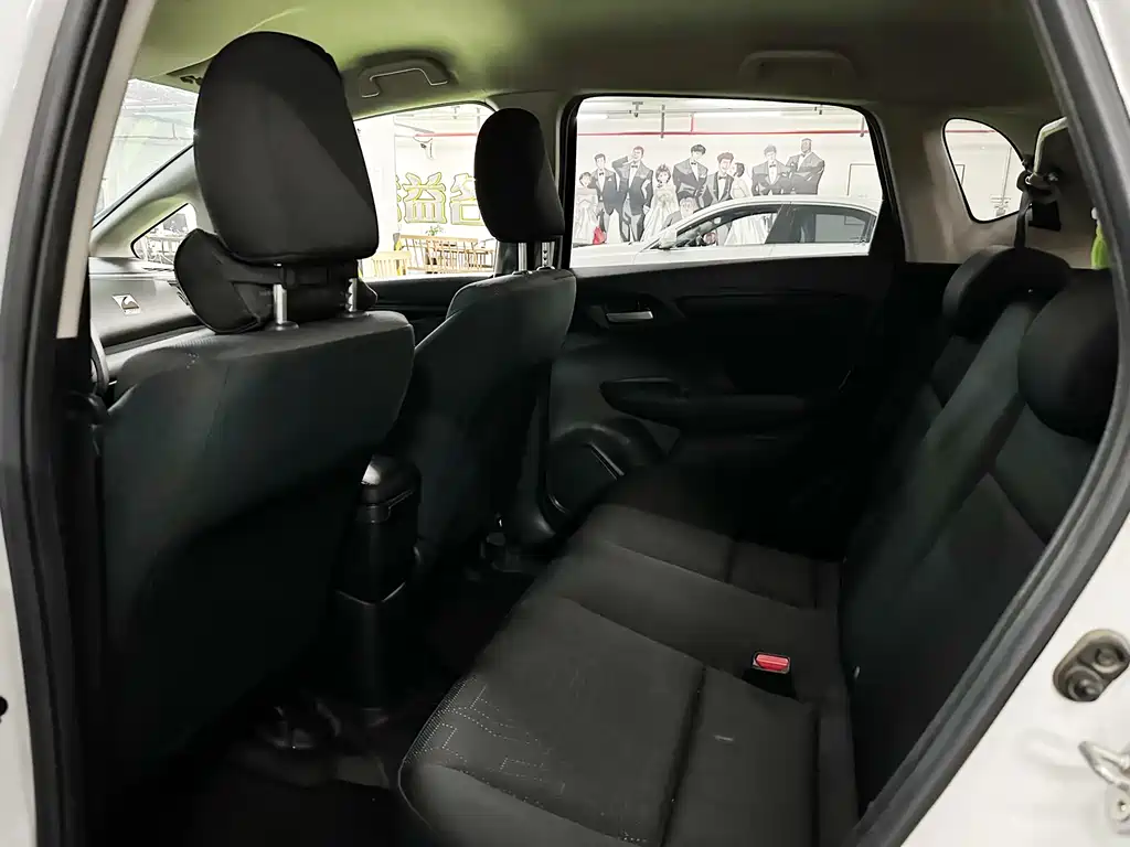 Honda Fit 2017 — фото 10
