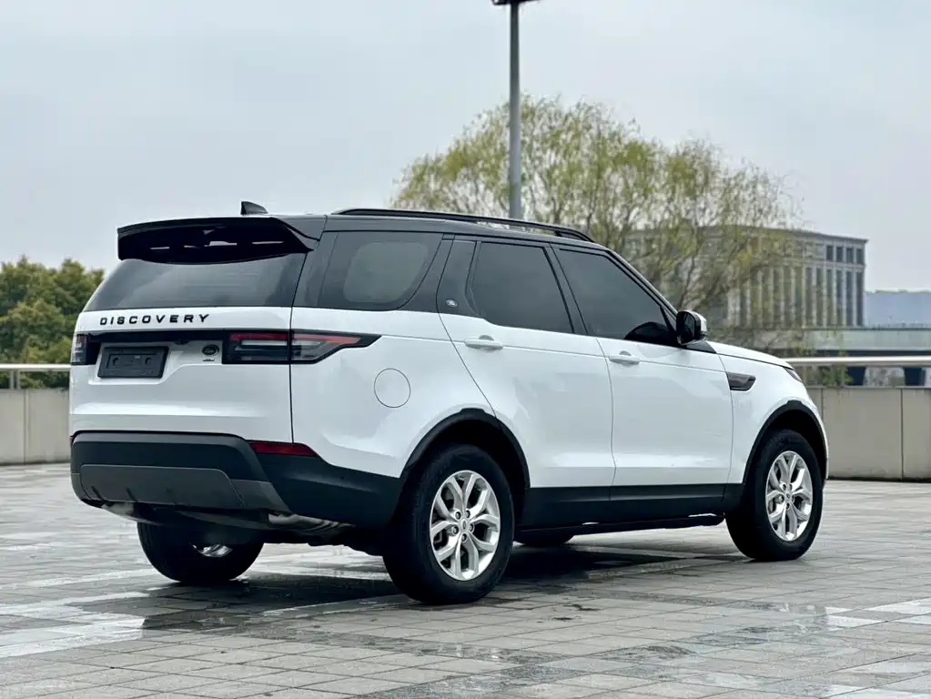 Land Rover Discovery 2020 — фото 17