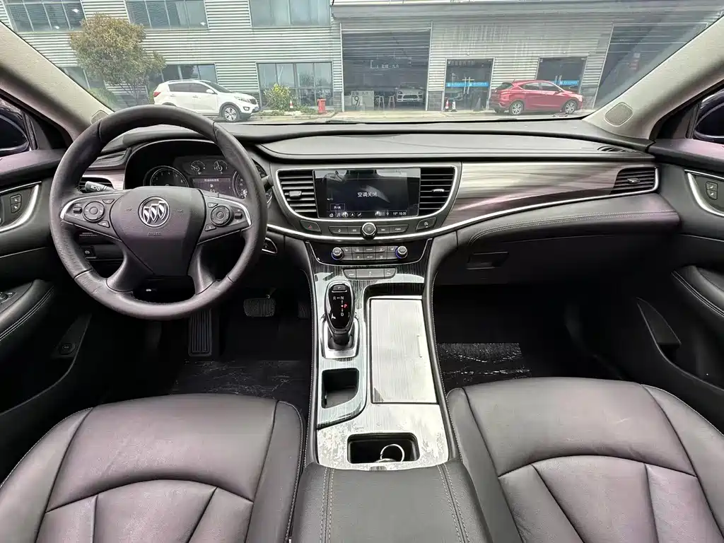 Buick LaCrosse 2020 — фото 8