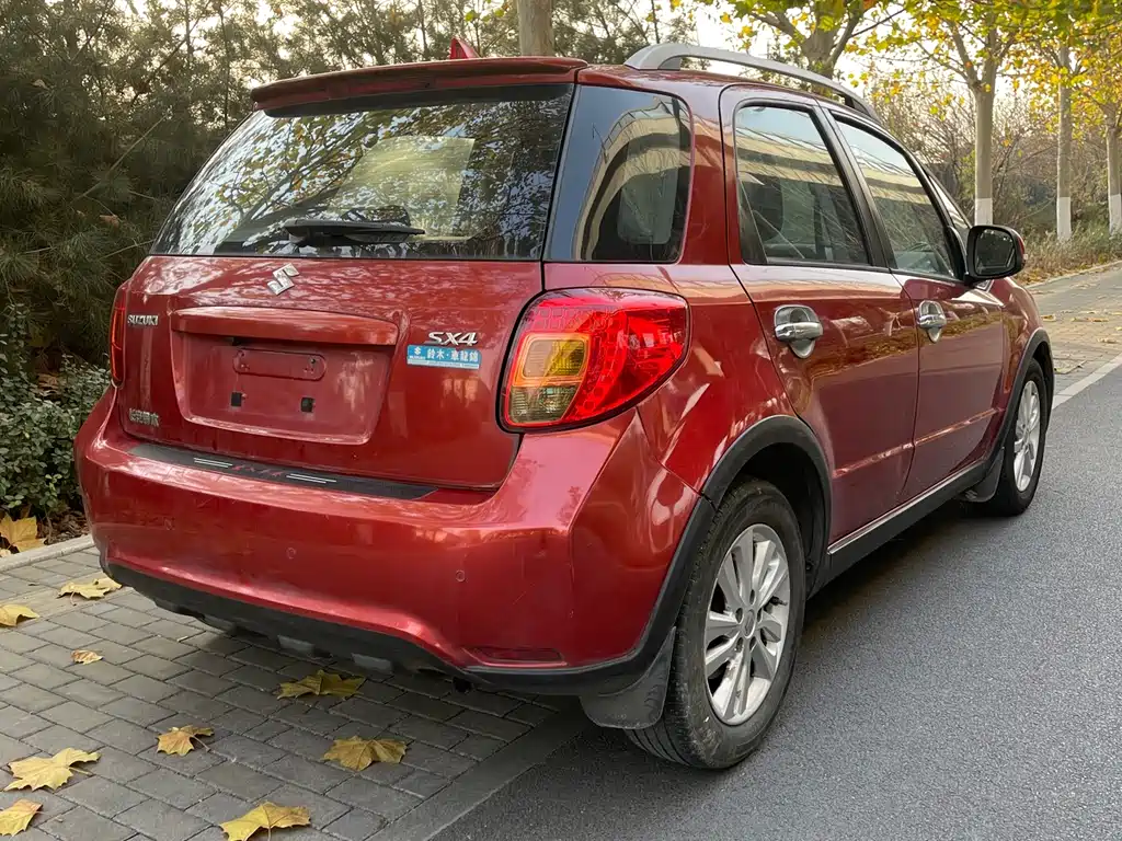 Suzuki SX4 2015 — фото 4