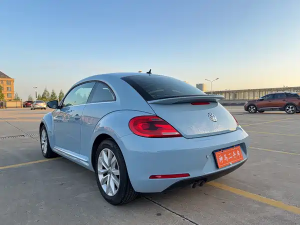 Volkswagen Beetle 2015
