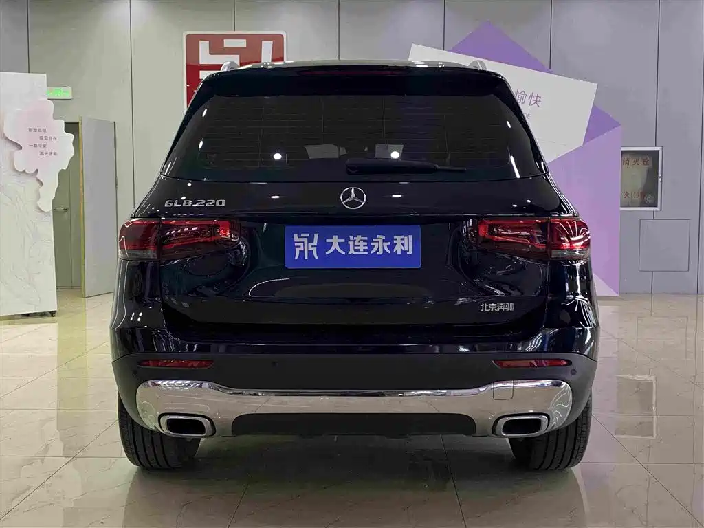Mercedes-Benz GLB 2023 — фото 16