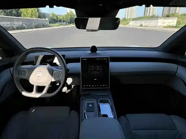 NIO ET5T 2024