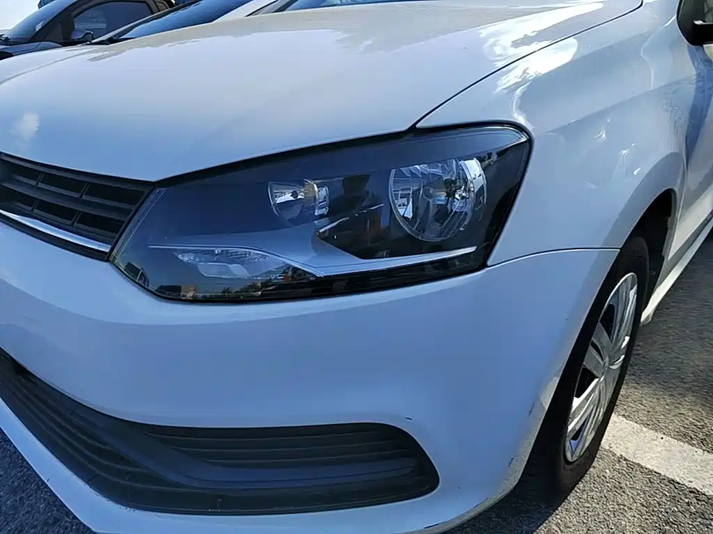 Volkswagen Polo 2017 — фото 24