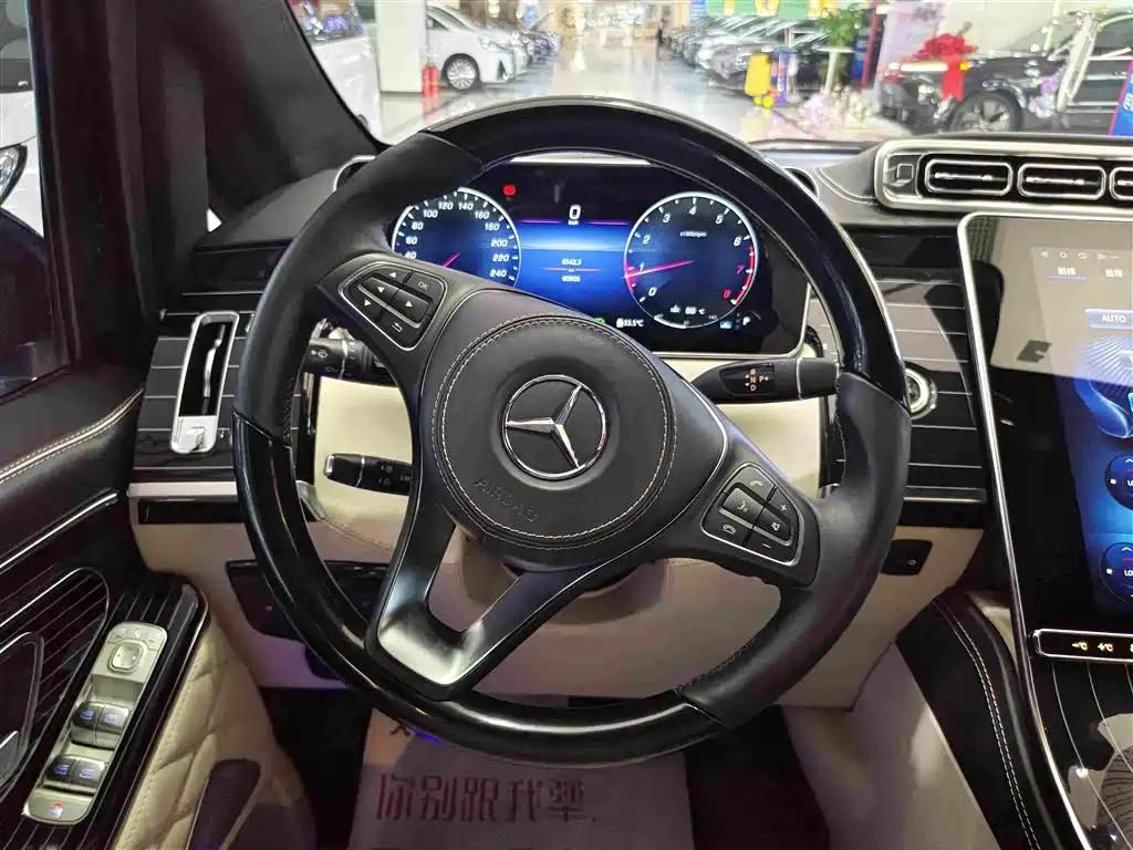 Mercedes-Benz Vito 2023 — фото 13