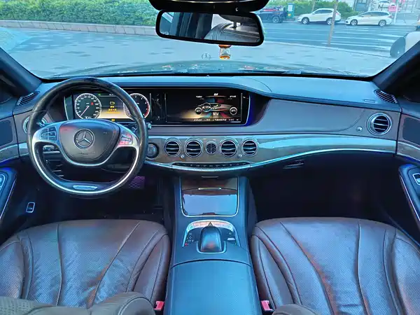 Mercedes-Benz S-Class 2013