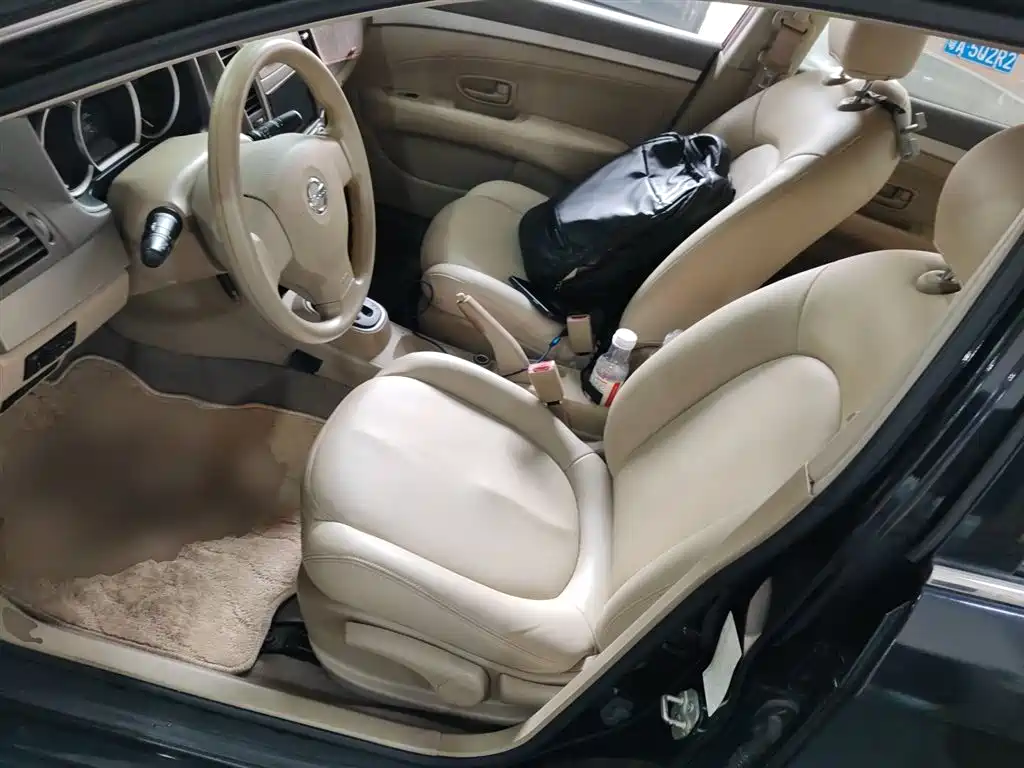 Nissan Sylphy 2016 — фото 15