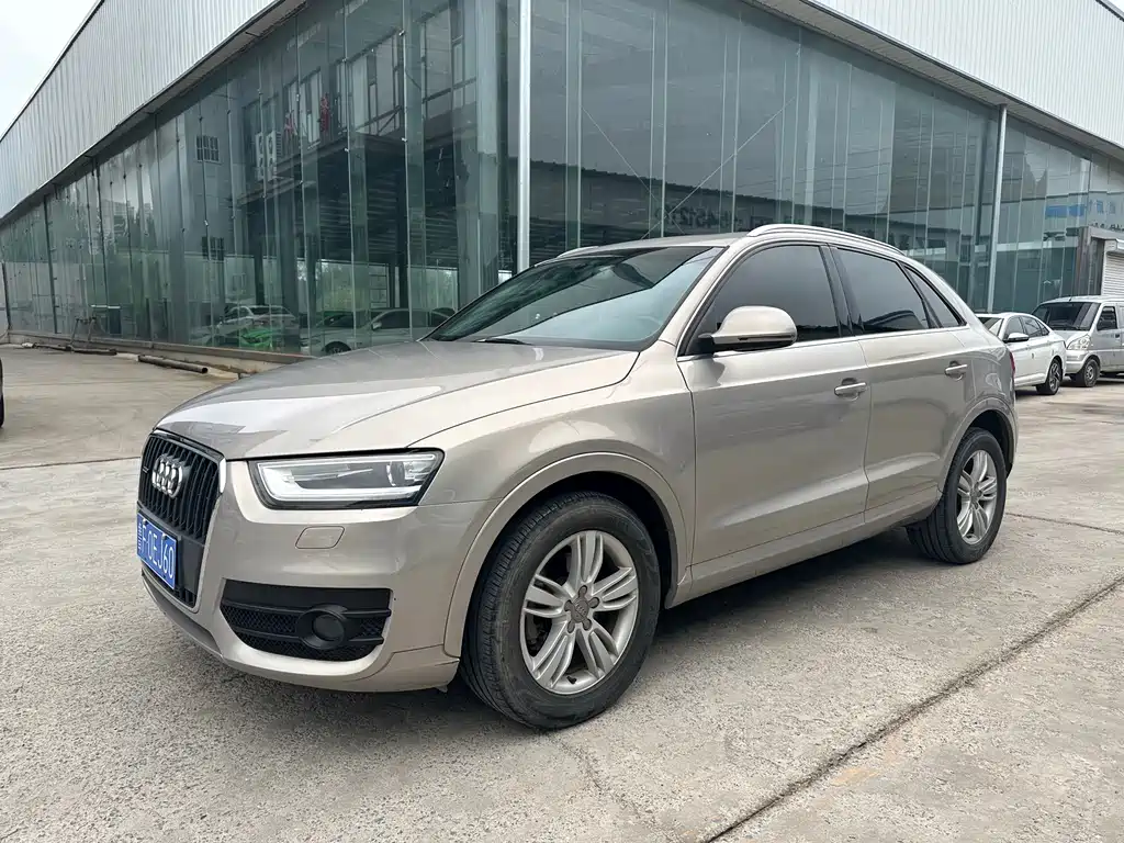 Audi Q3 2014 — фото 2