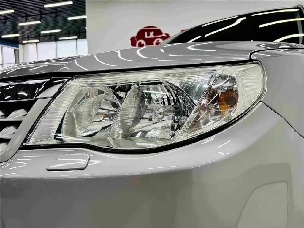 Subaru Forester 2011 — фото 9