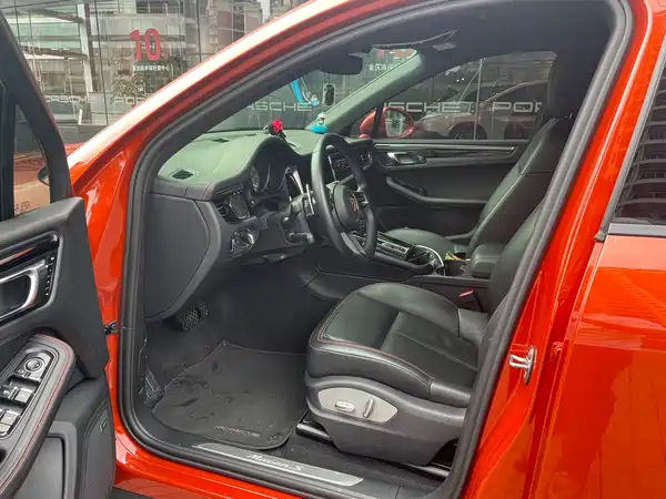 Porsche Macan 2022