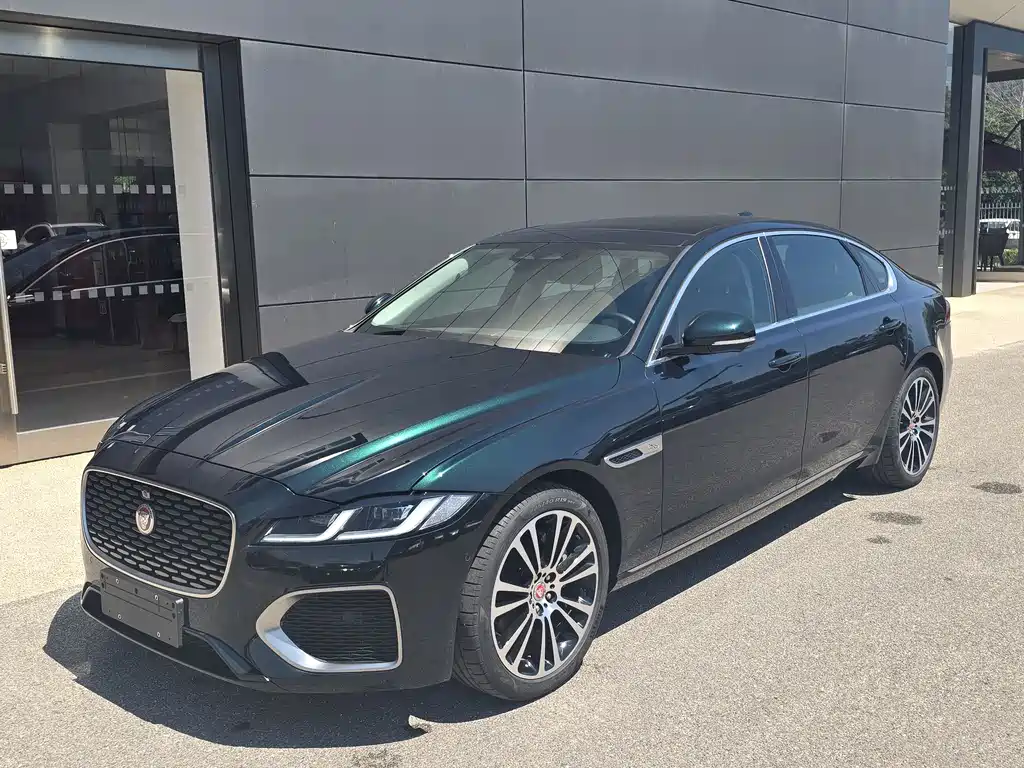 Jaguar XFL 2025