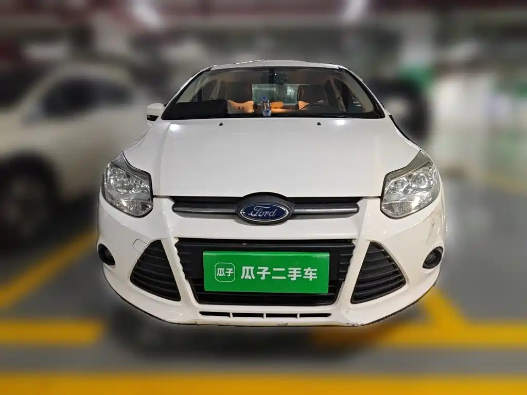 Ford Focus 2014 — фото 2