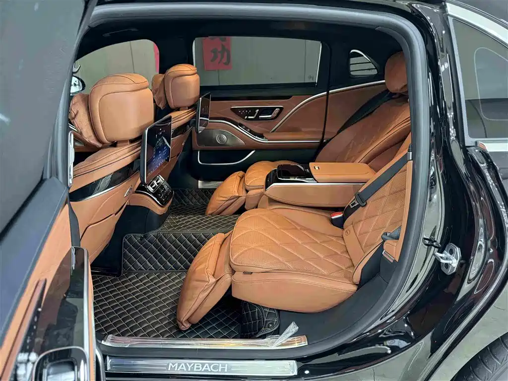 Mercedes-Benz Maybach S-Class 2024 — фото 8