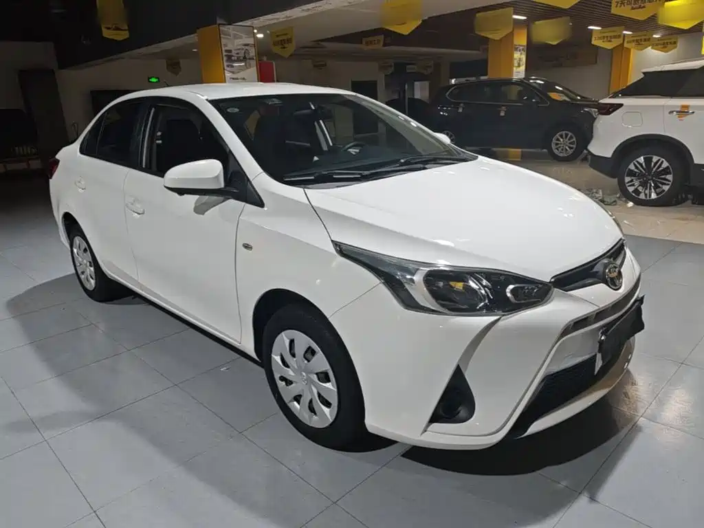 Toyota Yaris L 2019