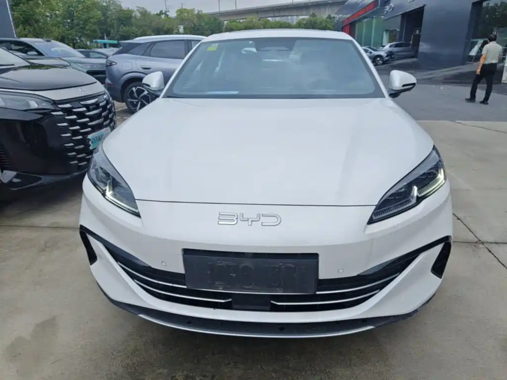 BYD Seal 06 2025