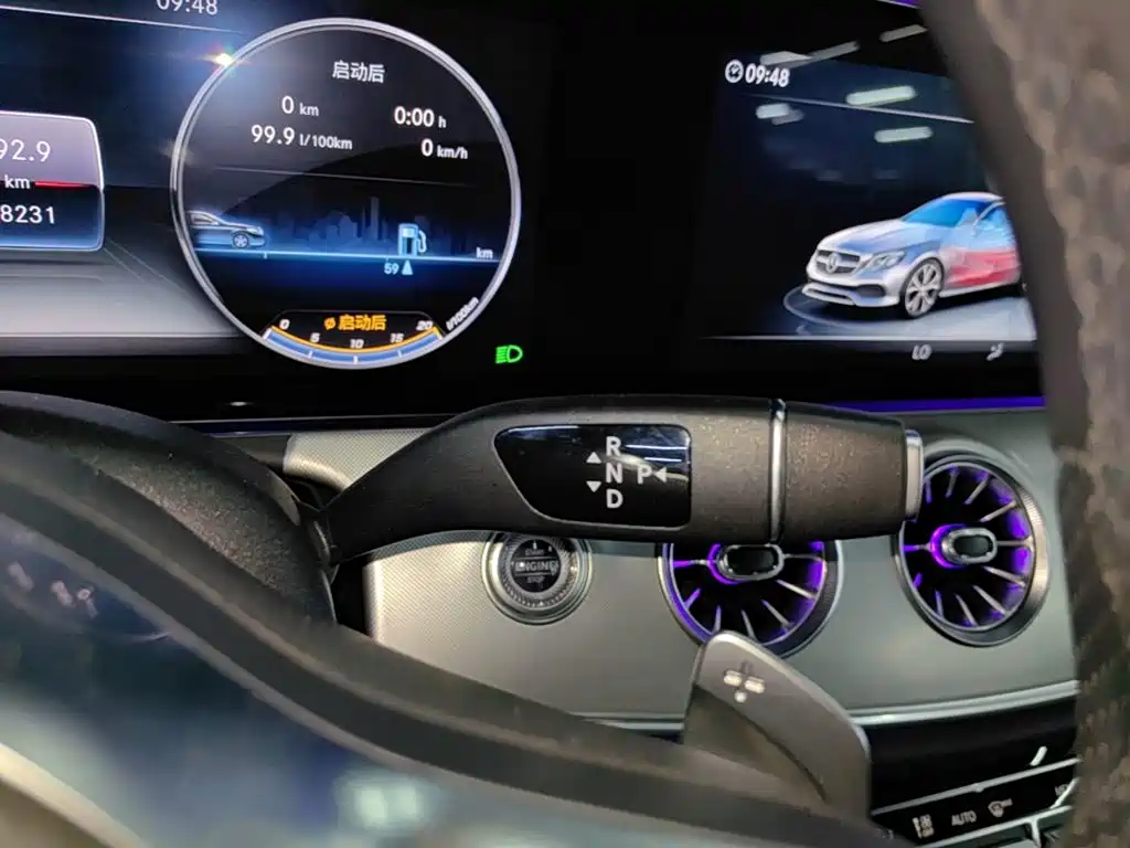 Mercedes-Benz E-Class 2019 — фото 14