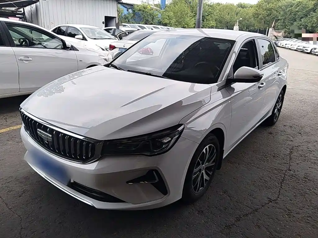 Geely Emgrand 2025