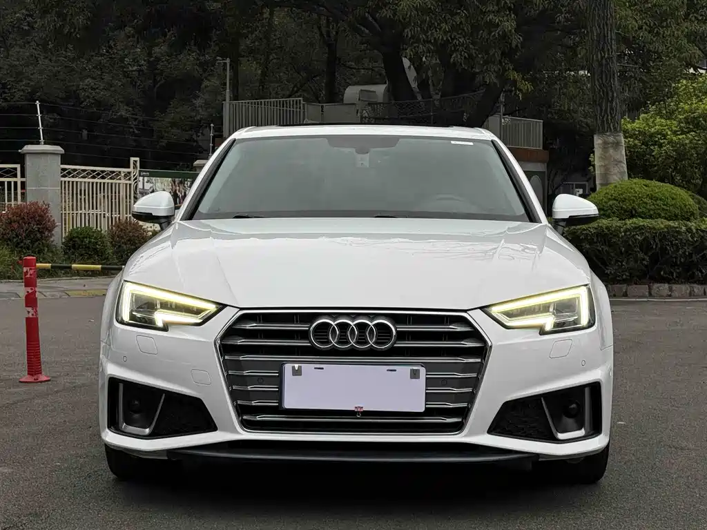 Audi A4L 2019 — фото 3